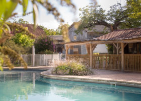 bar piscine vallée de la Dordogne